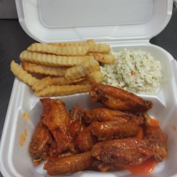 Munchie Special Sr. - 10 Wings with fries and slaw (shown with hot sauce)